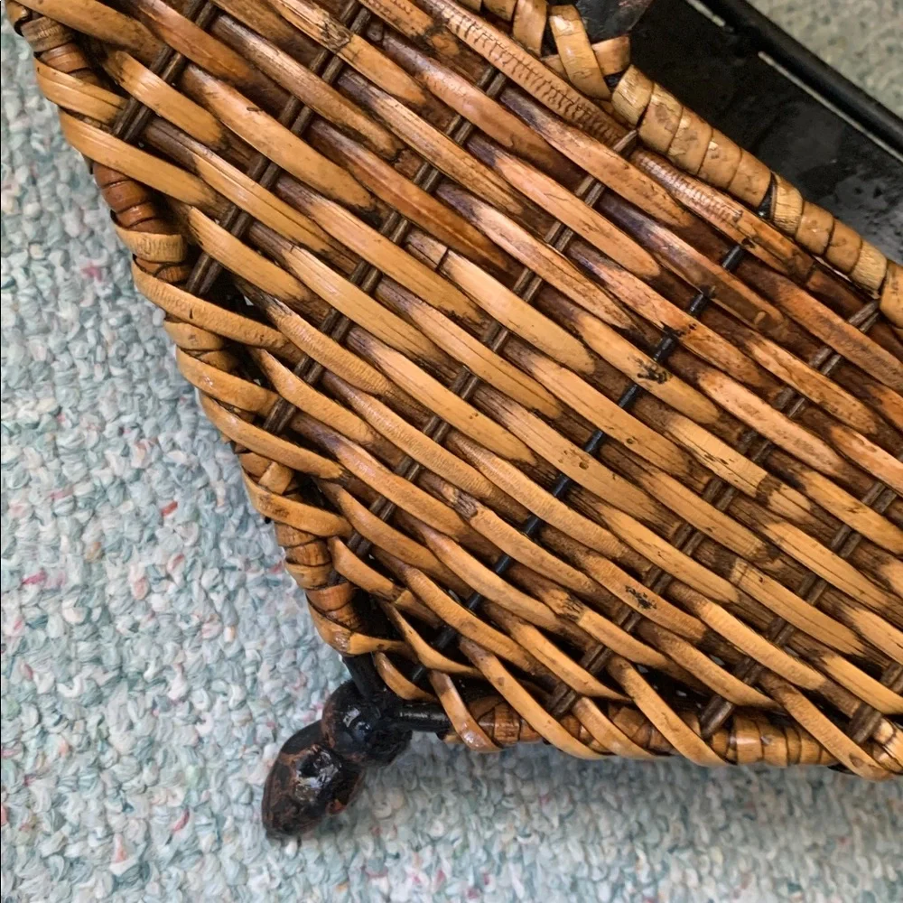 Wicker & Wrought Iron Decorative Wall Pocket. Tuscan Cottagecor Planter Patio